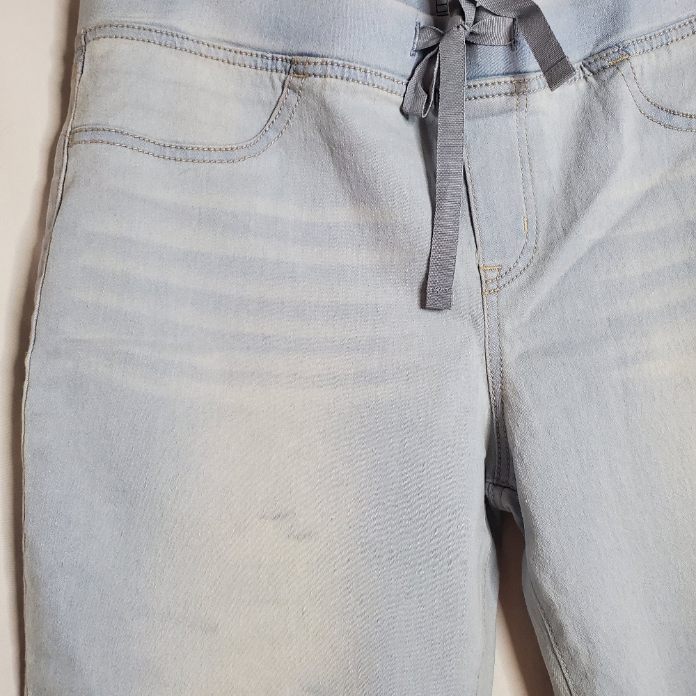Mid Rise Stretch No Boundaries size L Large 11-13 Light Wash Denim Jean look - Picture 2 of 7